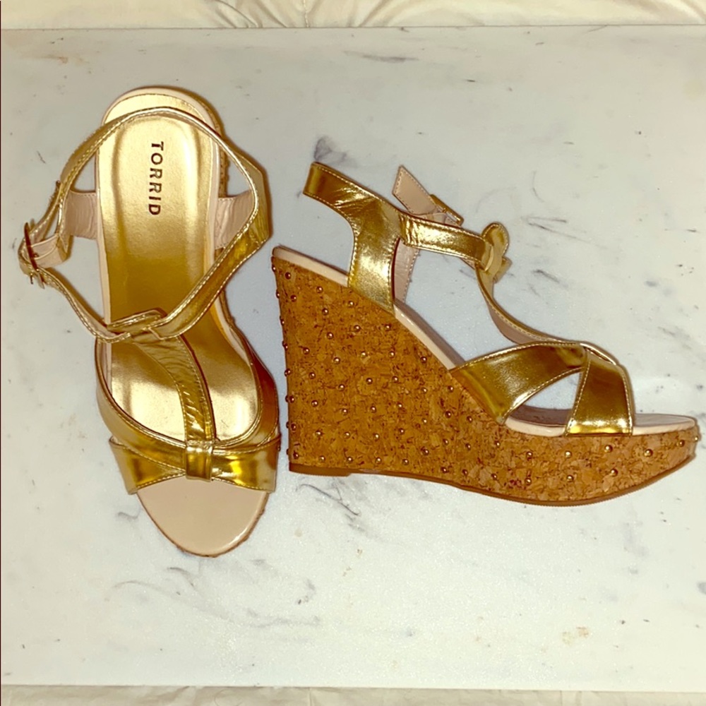 Torrid Size 10 Gold Strap Wedges